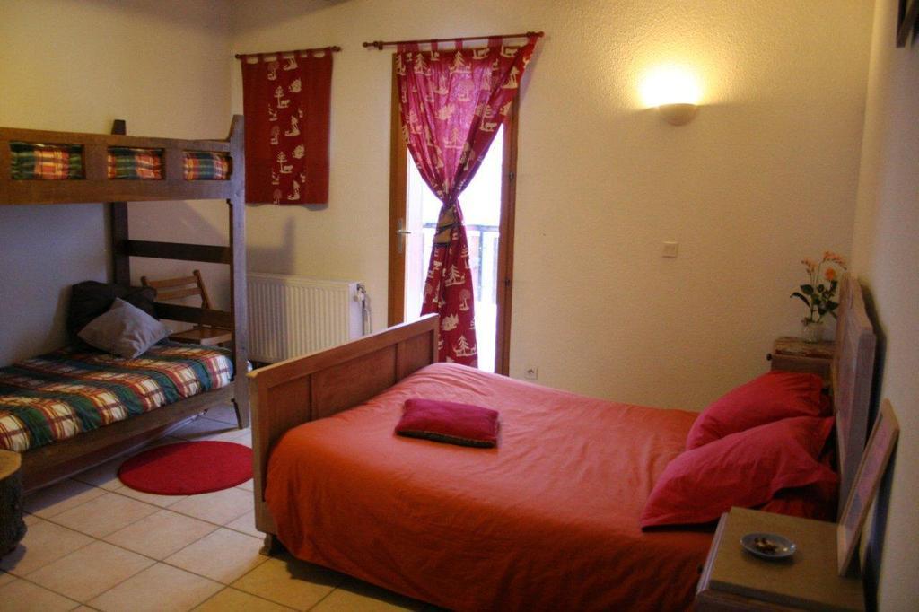Etape De Fanfoue Hotel Chamrousse Room photo